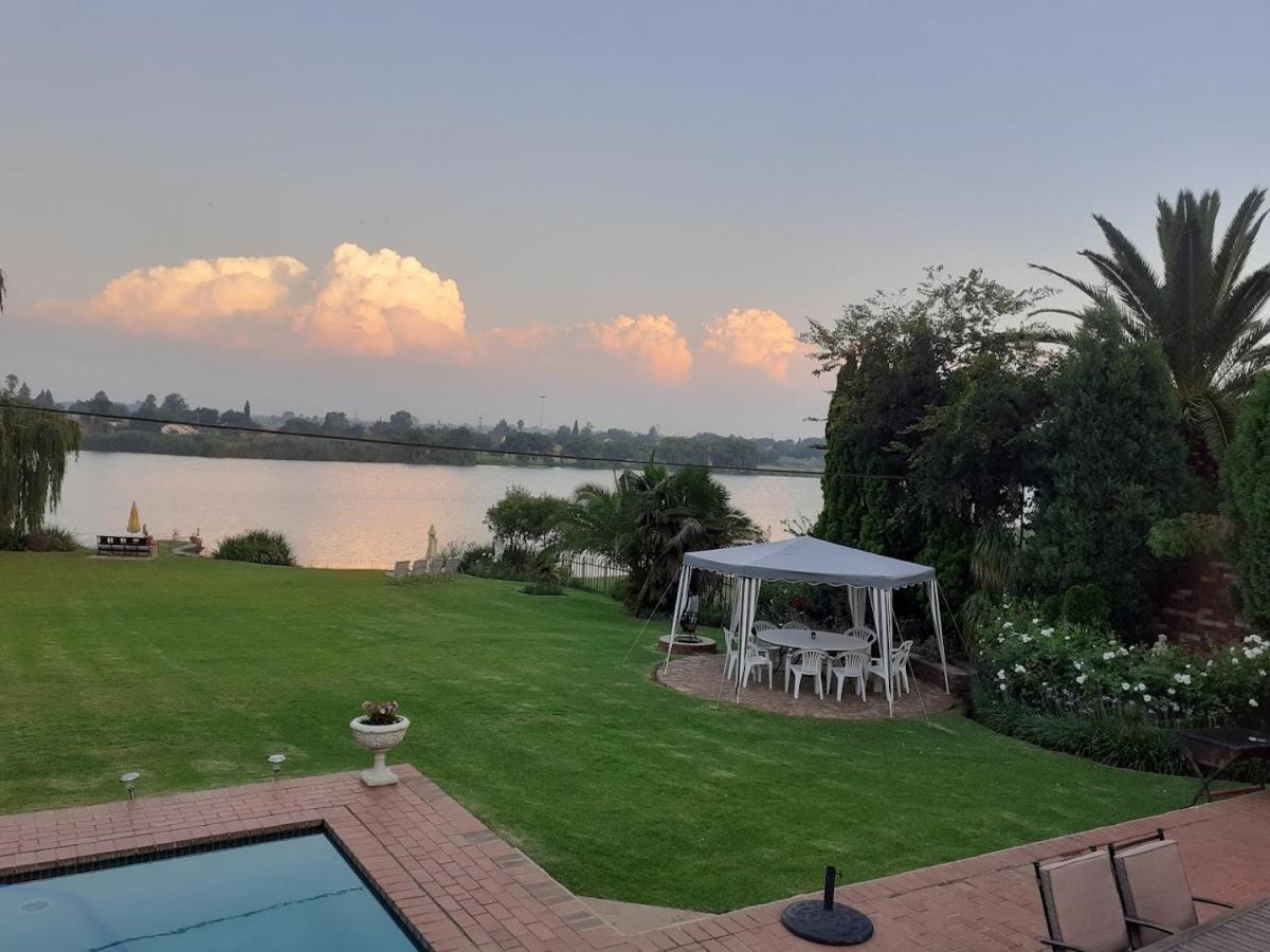 The Lakehouse Bnb Brakpan Exterior photo